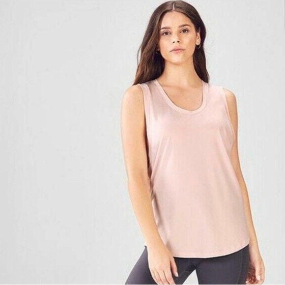Fabletics x Demi Lovato Pale Pink Kortney Tank Top Dropped Arm Holes Size Medium - Picture 2 of 7